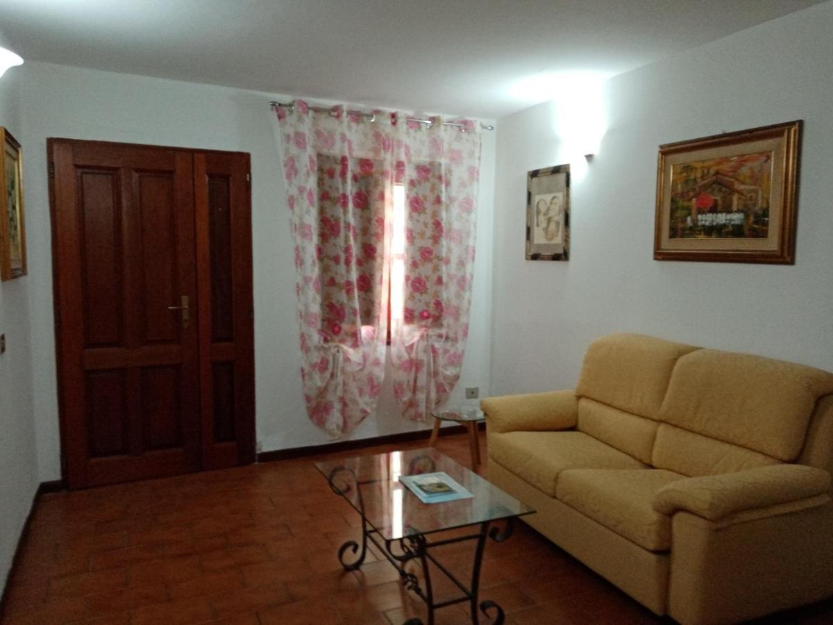 La Casa Di Gaia Villa Cabras Exterior foto